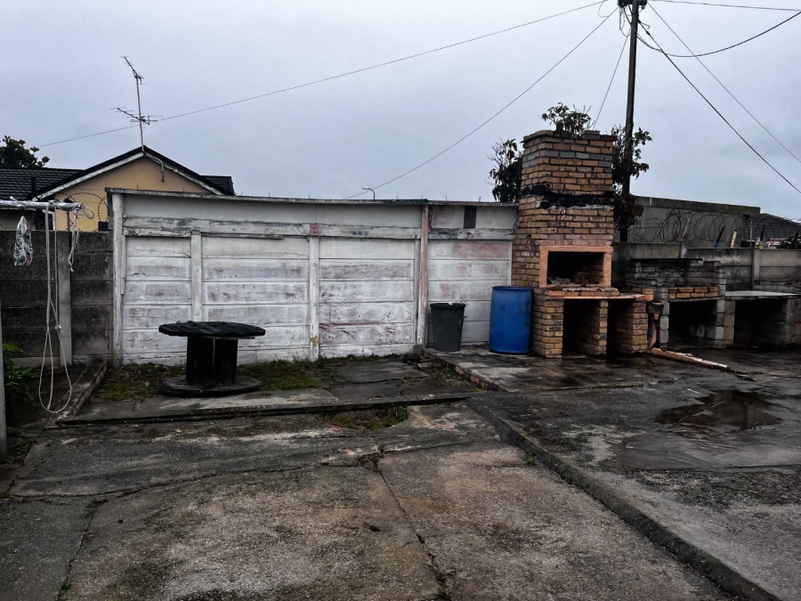 3 Bedroom Property for Sale in Algoa Park Eastern Cape